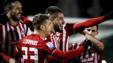 Super League, Λεβαδειακός-Ολυμπιακός 0 - 2: Κερδίζει και ελπίζει...