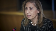 Ξενογιαννακοπούλου: «Η κυβέρνηση πετσοκόβει ως 268 ευρώ από μελλοντικές συντάξεις χηρείας και αναπηρίας»