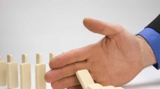 Süddeutsche Zeitung: «Οι επικεφαλής πολυεθνικών φοβούνται οικονομική ύφεση»