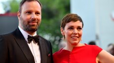 Ολίβια Κόλμαν: Η πρωταγωνίστρια του Λάνθιμου αποκαλύπτει τι έκανε όταν η Wikipedia της «φόρτωσε» 8 χρόνια!