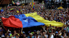 Έλληνας από Καράκας στον «Θέμα 104,6»: Να έρθει ο Τσίπρας να δει με τα μάτια του ότι ο κόσμος πεθαίνει 