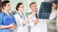 Ισχαιμικό εγκεφαλικό επεισόδιο: Η επαναστατική τεχνική που σώζει