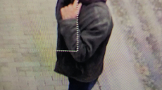 Ψάχνουν άνδρα που έστειλε «απειλητικό μήνυμα» στην πρεσβεία των ΗΑΕ