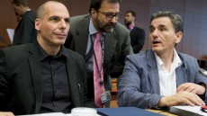  Ο Γαβράς ετοιμάζει ταινία με ήρωες τον Βαρουφάκη και τον Τσακαλώτο