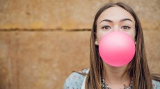 Μασάτε τσίχλα; Να, τι κερδίζει η υγεία σας