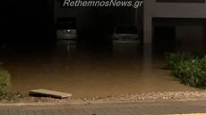 Κακοκαιρία «Ωκεανίς»: Εκκενώθηκε ο Πλατανιάς Ρεθύμνου - Κατέρρευσε και δεύτερη γέφυρα