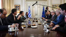 Δείτε τη συμφωνία οικειοθελούς παροχής που υπέγραψαν οι εφοπλιστές με τον Τσίπρα