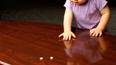 Κρήτη: Θετικά σημάδια για το αγοράκι που κατάπιε χάπια, νομίζοντας ότι είναι καραμέλες