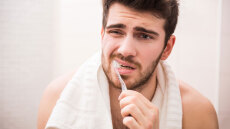 Πώς θα απαλλαγείτε από τη δυσάρεστη αναπνοή