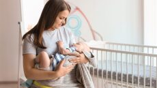 Επιλόχειος κατάθλιψη: Τι κάνει το μωρό που αυξάνει τον κίνδυνο για την μαμά