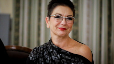 Δίκη Novartis: Δεν βρέθηκε τίποτα για εμένα, σκοπός τους ήταν να καταστρέψουν τον Γιάννη Στουρνάρα, κατέθεσε η Λίνα Νικολοπούλου