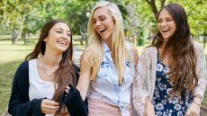 Έξι συμβουλές για τη στάση των γονιών στις εφηβικές συναναστροφές