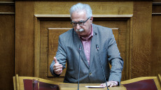 «Φίλια» πυρά Θεοτοκά κατά Γαβρόγλου για το πολυνομοσχέδιο