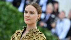 Έντονη κριτική δέχεται η Έβαν Ρέιτσελ Γουντ για τη συμμετοχή της σε ταινία για τη Χιροσίμα