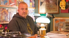 Πέθανε επί σκηνής  ο ιδιοκτήτης του Music Machine, Δημήτρης Χατζής