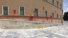 Επίθεση Ρουβίκωνα στη Βουλή: Για κακούργημα ο 36χρονος που συνελήφθη