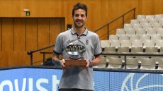 Βίντεο: Ο MVP της Ισπανικής λίγκας Λαπροβίτολα «λύγισε» μπροστά στους γονείς του