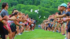 Παιδικές κατασκηνώσεις ΕΦΚΑ 2025: Από σήμερα οι αιτήσεις για 36.000 θέσεις
