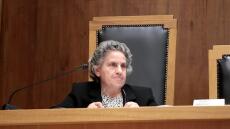 Υπόθεση Novartis: «Επίδειξη αυτοσυγκράτησης» και εμπιστοσύνη στα αρμόδια όργανα ζητεί η Ξένη Δημητρίου