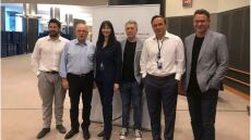 Οι ευρωβουλευτές ΣΥΡΙΖΑ έβγαλαν ομαδική φωτογραφία στις Βρυξέλλες