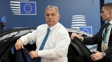 Όρμπαν: «Ιστορικό λάθος» η επιλογή Τίμερμανς για την Κομισιόν