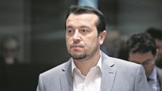 Ο Παππάς παρήγγειλε έπιπλα αξίας €9.000 για το γραφείο του εννέα μέρες πριν τις εκλογές