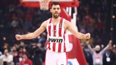 Η Ούνικς Καζάν «χτύπησε την πόρτα» του Μάντζαρη