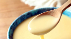 Δεν θα πιστεύεις τι συμβαίνει όταν συνδυάζεις παγωμένο ζαχαρούχο γάλα με καφέ