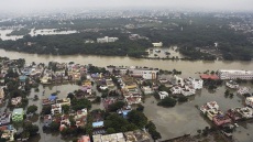 Ινδία: Έφτασαν τους 200 οι νεκροί από τον μουσώνα στη νότια Ασία