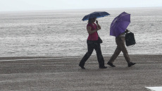 Νύχτα αγωνίας για τον Αντίνοο: Σαρωτικό πέρασμα της καταιγίδας από την Κορινθία