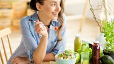 Μαθαίνουμε τα πάντα για τη διατροφή Αγιουρβέδα