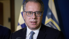 Κουμουτσάκος μετά τις απειλές Τσαβούσογλου: Μένουμε προσηλωμένοι στη Συμφωνία ΕΕ - Τουρκίας