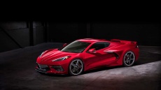 Kεντρομήχανη και με 500 PS η νέα Chevrolet Corvette