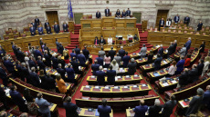 Στη Βουλή τα νομοσχέδια για μείωση του ΕΝΦΙΑ, βελτίωση των 120 δόσεων και επιτελικό κράτος