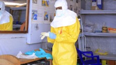 Στους εννέα οι νεκροί από Έμπολα στην Ουγκάντα - Δεν θα επιβληθεί καραντίνα