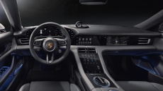 Αυτό είναι το εσωτερικό της Porsche Taycan