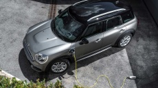 Αυξημένη αυτονομία για το υβριδικό Mini Cooper S E Countryman ALL4
