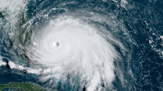 Τυφώνας Dorian: Εκατομμύρια Αμερικανοί εκκενώνουν τα σπίτια τους