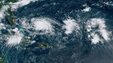  Μπαχάμες: Χιλιάδες προσπαθούν να διαφύγουν από τις περιοχές που έπληξε ο κυκλώνας Ντόριαν