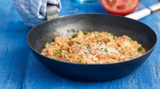 Καγιανάς με πιπεριές και τυριά