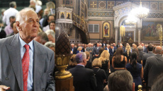 Το τελευταίο «αντίο» στον Αντώνη Λιβάνη 