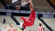 Ολυμπιακός-Ερυθρός Αστέρας 77-82: Χρήσιμα συμπεράσματα παρά την ήττα