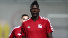 Ολυμπιακός: Στο νοσοκομείο με λοίμωξη του αναπνευστικού ο Σισέ