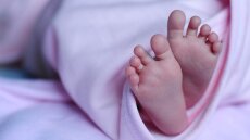 «Μαμά, γιατί με εγκαταλείπεις;»: Ποιοι λόγοι οδηγούν μια μητέρα στην απόφαση να αφήσει το παιδί της