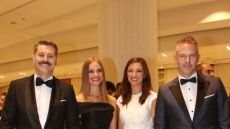 «Ενήλικοι στο Δωμάτιο»: Οι εμφανίσεις των συντρόφων των πρωταγωνιστών στο Μέγαρο Μουσικής