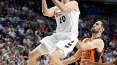 Βίντεο: Ο τραυματισμός του Κάρολ που σόκαρε τη Ρεάλ