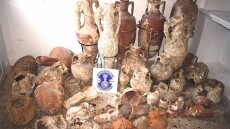 Κάλυμνος: Συνελήφθησαν αρχαιοκάπηλοι με αμφορείς και αγγεία