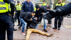 Extinction Rebellion: Συλλήψεις δεκάδων ακτιβιστών της οργάνωσης σε όλο τον κόσμο