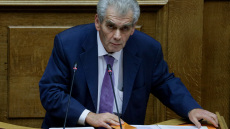 Βουλή: Και ο Παπαγγελόπουλος βλέπει... σκευωρία και υπερασπίζεται Τσίπρα