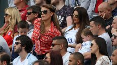 Οι γυναίκες των Ρούνεϊ και Βάρντι ξεκατινιάζονται στο Instagram